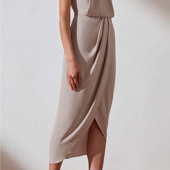 ShonaJoy knot draped halter dress in oyster - Picture 2 of 13
